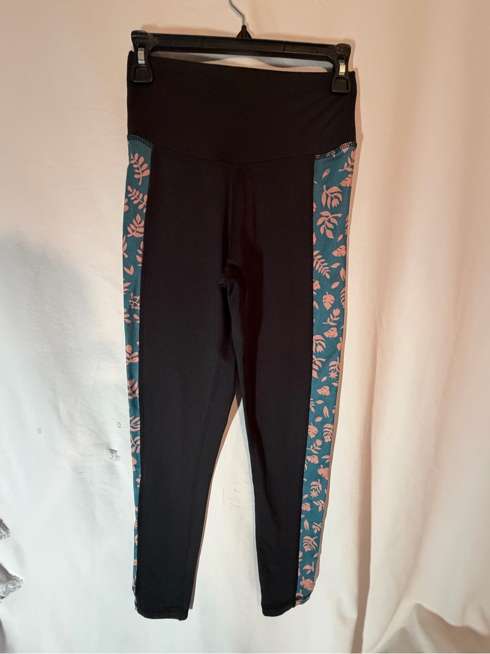 BlackStrap Womens Small Leggings Black Teal Pink Floral Side Panel Made USA